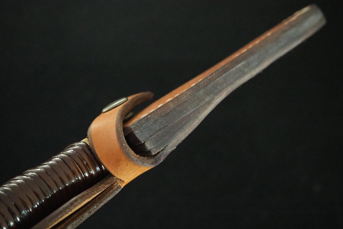 刀匠・竹花一貫斎 繁久作 玉鋼漆把和式狩猟刀4寸5分・両刃 | 日本刃物 