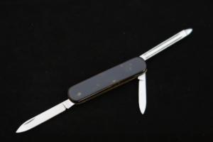 Vintage Victorinox Special Model “Fake Tortoishell Handle Round” (3Blades)(1968-1983 Production)［NEW］