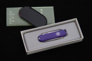 VICTORINOX Swiss Army Knife “Classic Perple Handle” （1984 Production）