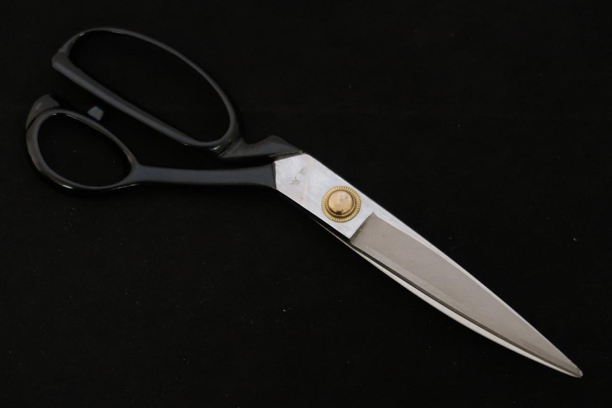 https://www.japanese-cutlery.com/wp-content/uploads/2020/02/s-wari2-031c.jpg