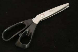 Vintage Japanese Pinking Scissors “CANARY“ The 90’s