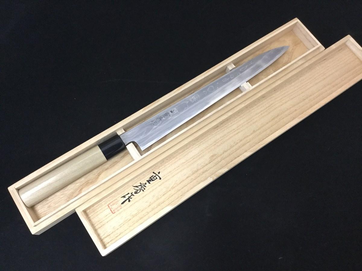 飯塚重房作 鍛地 柳刃 270mm・片刃（桐箱入り） | 日本刃物総本店