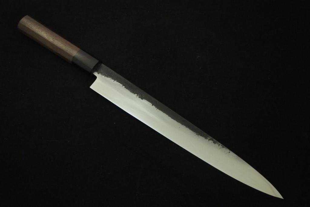 秋友義彦作　切付け牛刀　甲伏せ 藤(とう) 秋友義彦作 甲伏 柳刃300㎜・両刃② | 日本刃物総本店