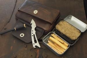 藤(Tou) collaboration  Remake Outdoor leather west bag  Fire starter set