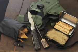 藤(Tou) collabpration Vintage USA army west-bag Fire starter set