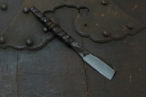 藤(Tou) collaboration  Vintage used Tamahagane Japanese razor 興三丸(Kousanmaru)